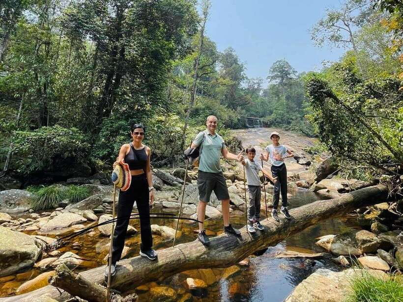 From Sapa: Fansipang Mountain Hike 1 Day - Lunch at 2,800 meters before the final push