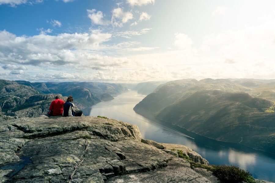 From Stavanger: Pulpit Rock Guided Hike with Pickup - Who should book this hike?