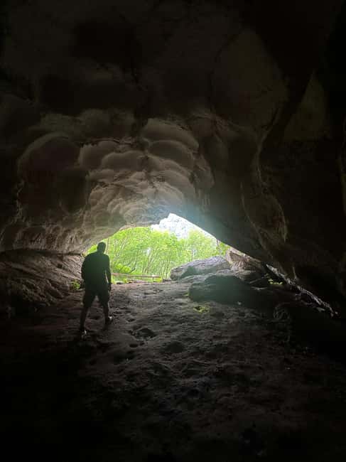 From Tirana: Pëllumbas hiking & Cave exploration - The 40-minute walk through Pëllumbas