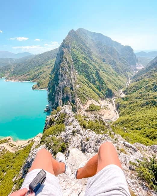 From Tirana: PRIVATE Hiking Tour Lake Bovilla & Mount Gamti - The Balcony of Bovilla: the best return for less effort