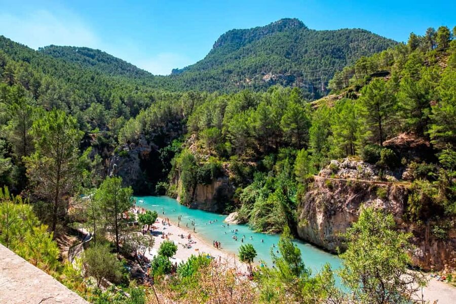 From Valencia: Montanejos Guided Hike with Natural Pools - Guides, pace, and the feel of the day