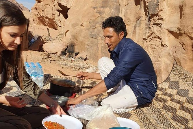 Full Day Desert Tour, Jeep & Hiking - Lunch in the middle of the desert