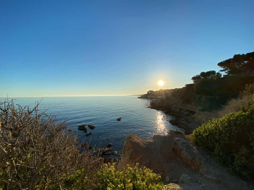 Full Day in Côte Bleue: Scenic Nature Walk and Boat Tour - Breakfast at Brasserie Le Grand Escalier