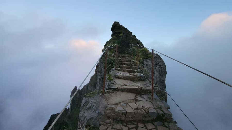 Funchal: Pico do Arieiro & Pico Ruivo Hiking Transfer - Weather, closures, and timing