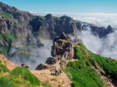 Pico do Arieiro & Pico Ruivo Hiking Transfer