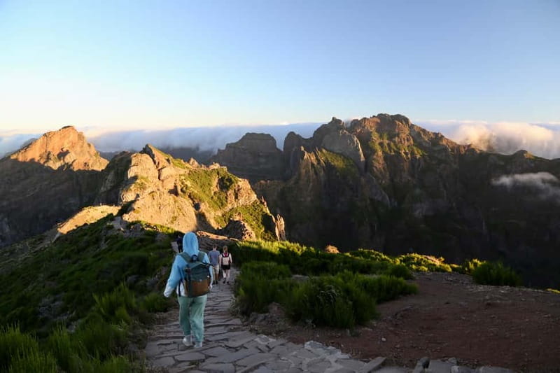 Funchal: Pico do Arieiro & Pico Ruivo Hiking Transfer - Pico Ruivo and the high-point reward