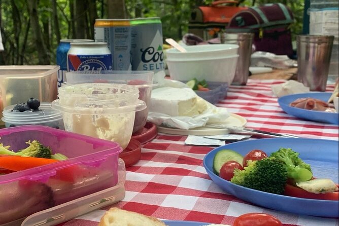 Goat Hiking, Beaver Dam Visit and picnic in Quebec forest - Key points to know