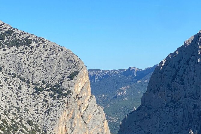 Gorropu canyon guided hike - Sergio’s guiding style and the value of a small group