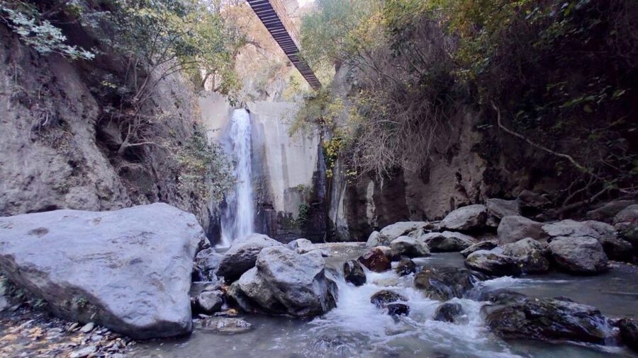 Granada: Los Cahorros Guided Afternoon Hiking Tour - What to bring for a better day