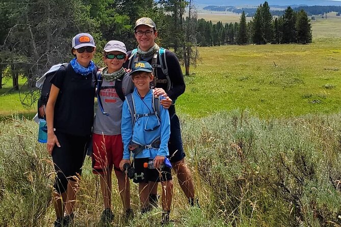 Grand Canyon of the Yellowstone Rim and Loop Hike with Lunch - Lunch beside Clear Lake