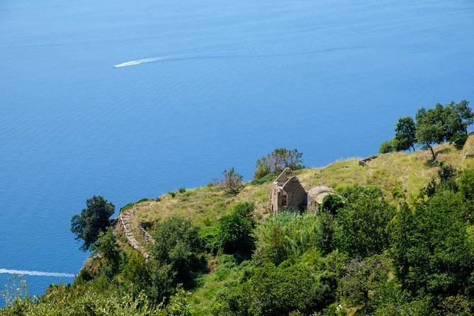 Guided Day Hike on the Path of the Gods with Sorrento Transfer - Weather, equipment, and comfort