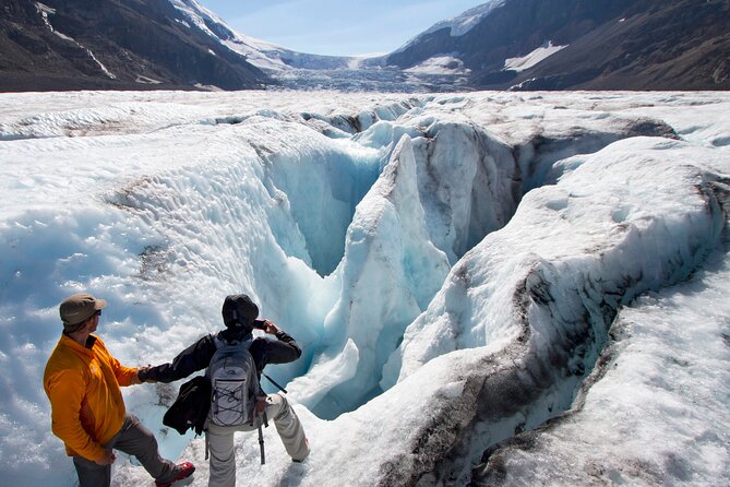 Guided Glacier Hike on The Athabasca with IceWalks - Key points at a glance