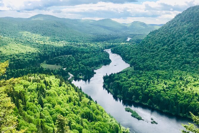 Guided Hike in Jacques-Cartier National Park - Group size, language, and guide quality