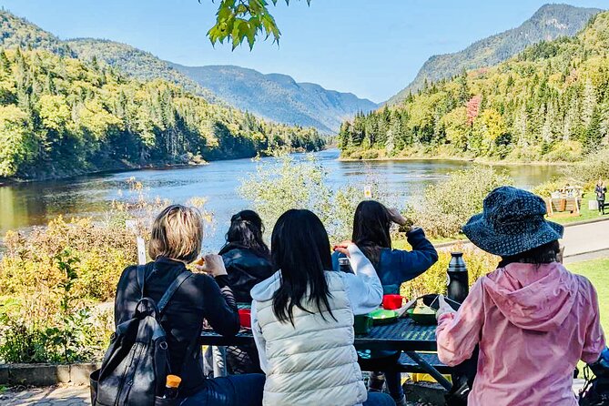 Guided Hike in Jacques-Cartier National Park - Local tastings and a practical picnic lunch