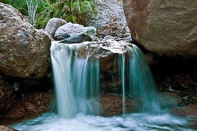 Guided Hike in Tabor Canyon - The 7 a.m. pickup gets you moving early