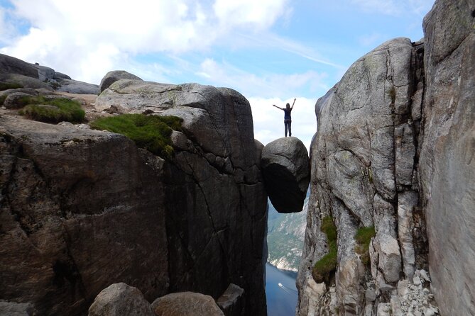 Guided hike to Kjerag and Kjeragbolten - The guides and the value of a small group