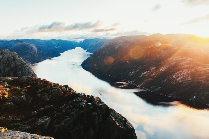 Guided hike to Pulpit Rock Preikestolen - The hike: steady climbing, uneven ground