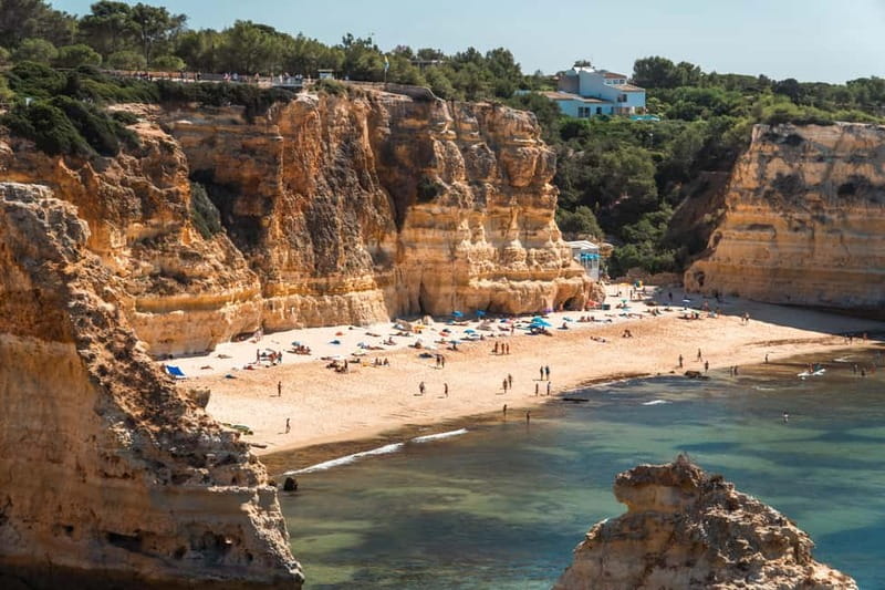 Guided hiking tour on the Seven Hanging Valleys Trail - Carvalho Beach and the tunnel in the rock
