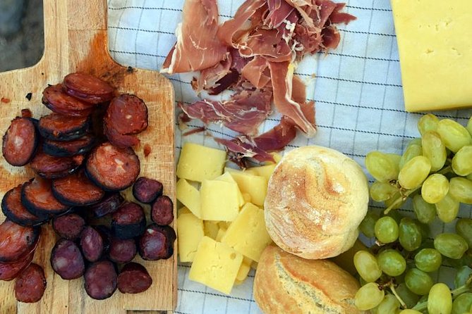 Half-day Hike & Picnic with Dog Love in Porto's Mountains - Who should book this Porto hike?