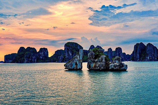 Halong Bay Full Day with Kayaking, Hiking viewpoint, Cave - Deluxe To Luxury - What this $38 Halong Bay day really offers