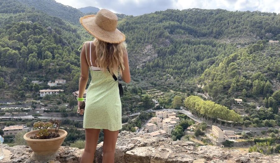 Hidden Coves, Hiking & Snorkeling Adventure in Mallorca - How hard is the hiking?