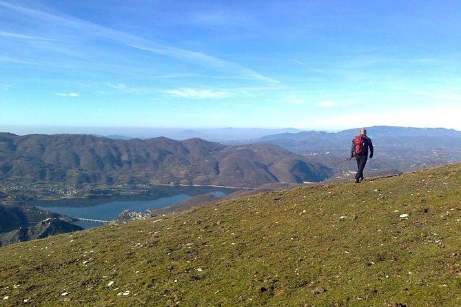 Hike Lake Castle and Good Food! - Key points to know before you book