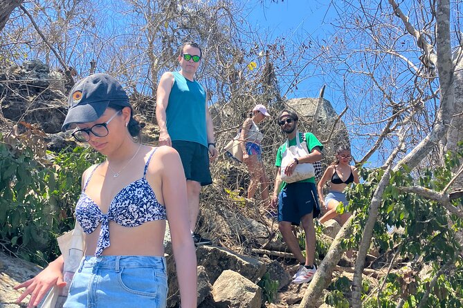 Hike to Monkey Mountain (Transport + Fresh coconut + Food) - The 25-minute local bus to Higuera Blanca