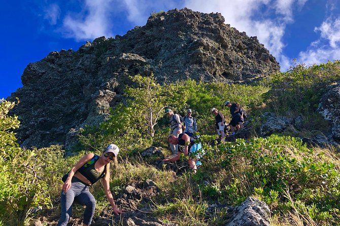 Hiking and Climbing UNESCO Le Morne Brabant - The 6:00 a.m. meeting and morning conditions