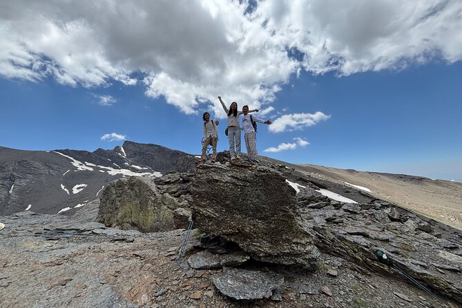 Hiking experience in the High Sierra Nevada National Park - Food, breaks, and the seven-hour schedule