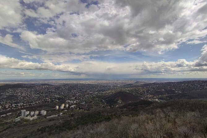 Hiking in Budapest - Viewpoints over Budapest and the climb to Elizabeth Tower