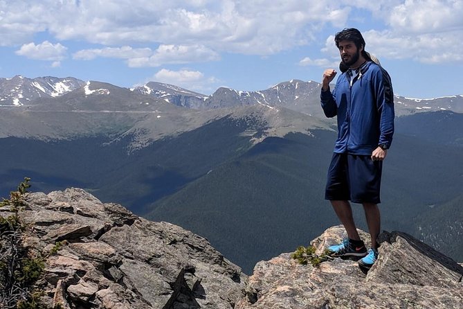 Hiking in the Rockies - Group hike tour near Denver - The guides make the difference