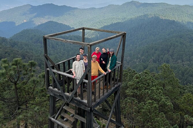 Hiking in the Sierra Norte of Oaxaca - Pine, oak, fields, and high viewpoints