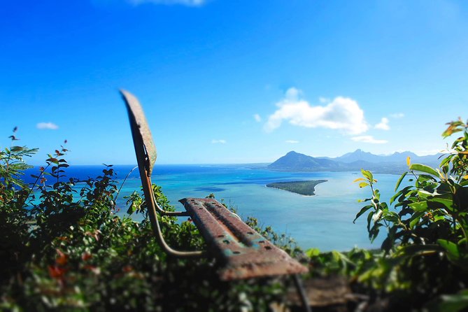 Hiking Le Morne Brabant - The first part of the ascent