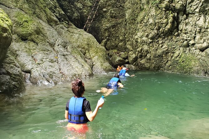 Hiking Tabernacle Thundering Waterfall in Dominican Republic - Key points before you book