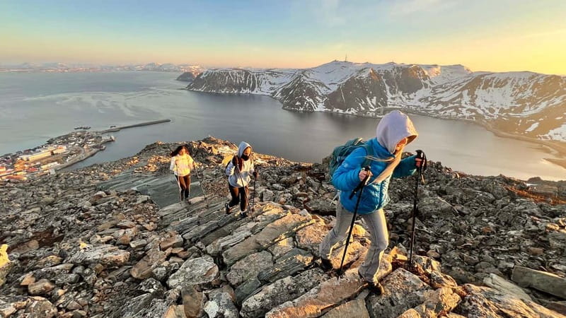 Honningsvåg: Hiking Tour. Arctic Ocean Views from Mountains - Key points at a glance