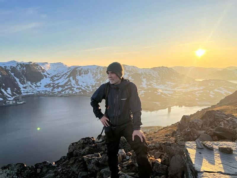 Honningsvåg: Hiking Tour. Arctic Ocean Views from Mountains - What to wear and pack for Magerøya