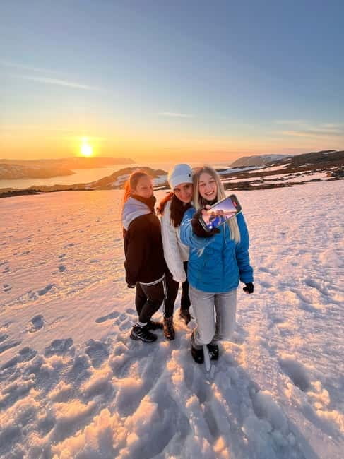 Honningsvåg: Hiking Tour. Arctic Ocean Views from Mountains - What the climb reveals above town