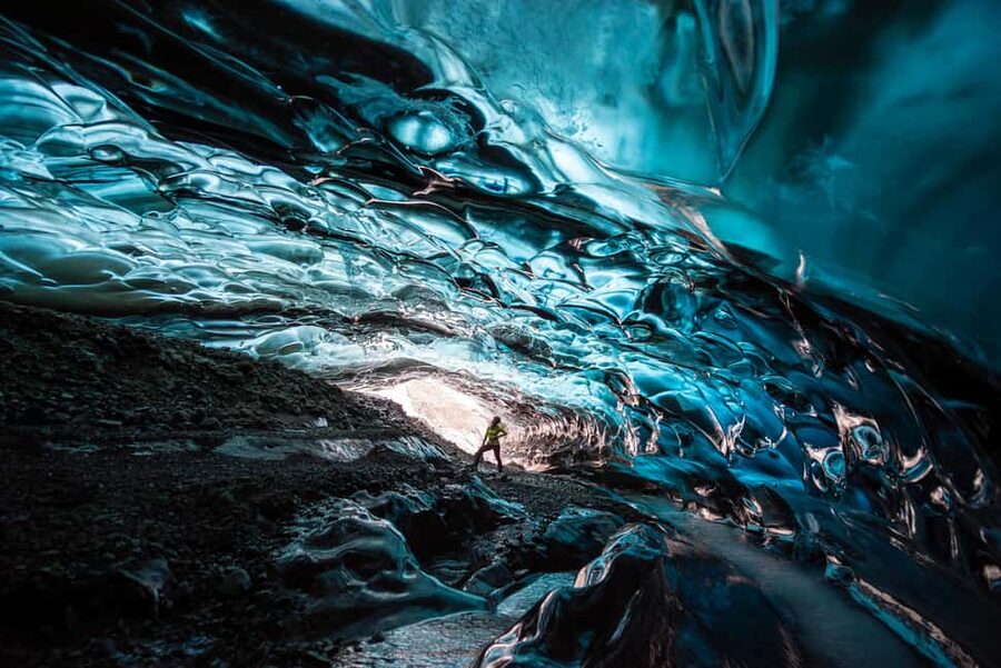 Jökulsárlón: Glacier Hike to a Remote Ice Cave - Getting ready for Breiðamerkurjökull