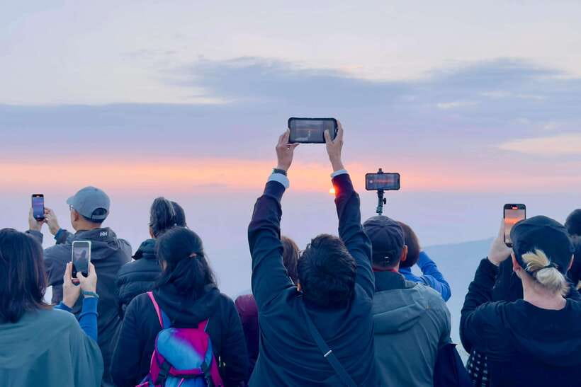 Kathmandu: Nagarkot Sunrise & Hike with Lunch -Private/Group - Breakfast at Club Himalaya, or keep moving