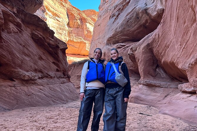 Kayak Antelope Canyon and hike, at Lake Powell - Paddling Into Antelope Canyon From Lake Powell