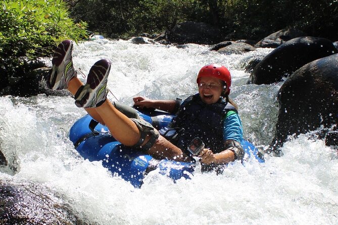 La Leona Waterfall Hike and River Tubing - The river hike to La Leona Waterfall