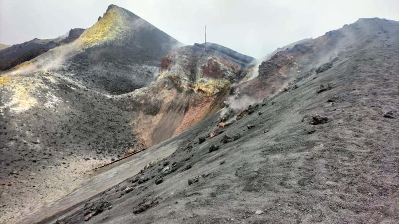 La Palma: Tajogaite Volcano Guided Hike - The 6.5-kilometer route and what the footing means