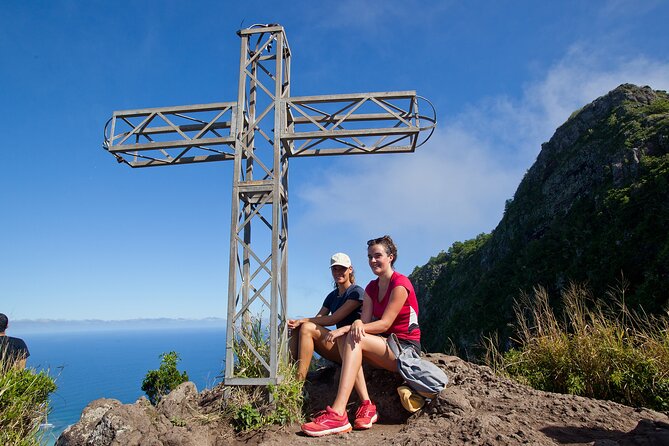 Le Morne Mountain: Guided Hike With Our Professional Local Guides - The steep section and the role of the guides