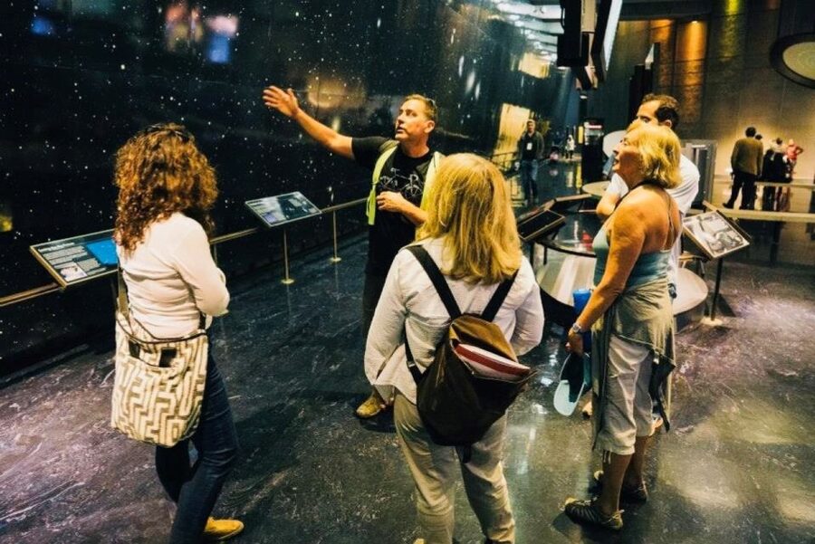 Los Angeles: Griffith Observatory Guided Hike/Walking Tour - Entering Griffith Observatory