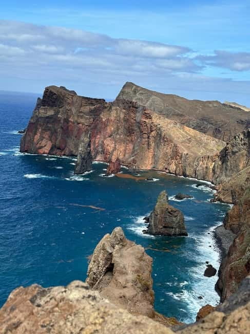 Madeira: Hike Transfer to Ponta de São Lourenço (PR8) - Volcanic Cliffs, Pale Sediment, and Big Ocean Views