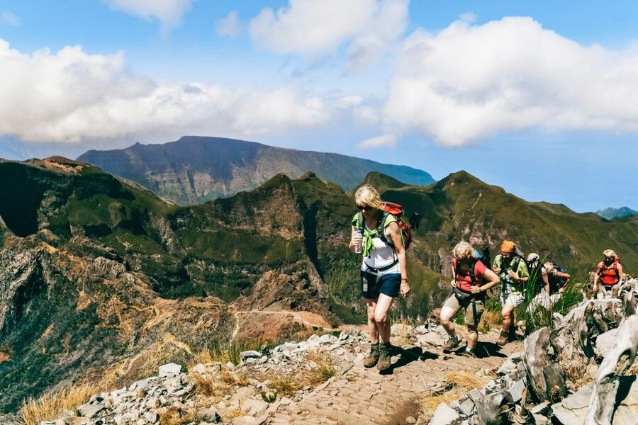 Madeira: Pico Arieiro to Pico Ruivo Hike - Why a guide is worth the $54 price
