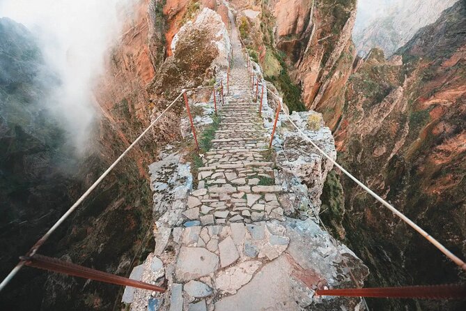 Madeira: Sunrise at Pico do Arieiro & Hike Larano trail - Getting up to Pico do Arieiro before dawn