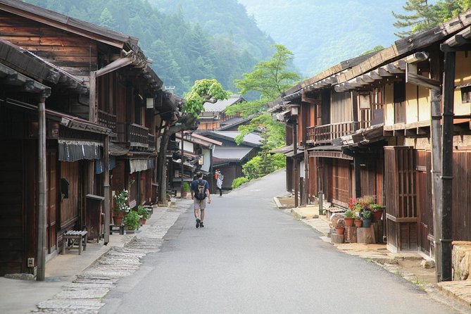 Magome & Tsumago Nakasendo Trail Day Hike with Government-Licensed Guide - Practical details that affect your day