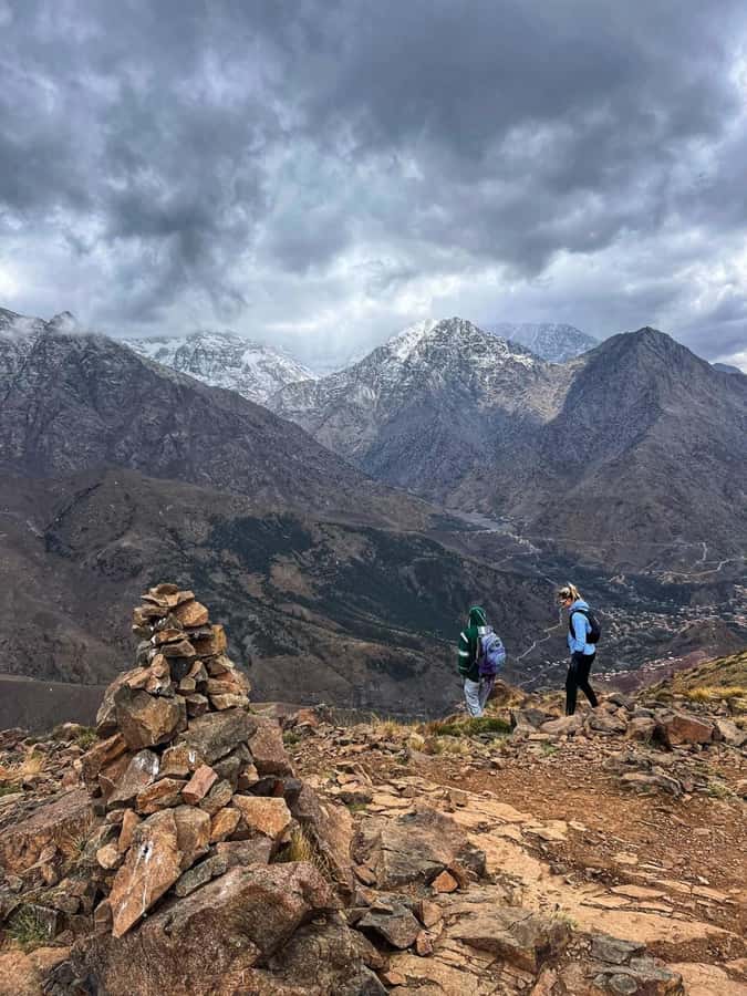 Marrakech: Tedli Summit Atlas Mountains Day Hike & Lunch - Guides, pace, and group comfort