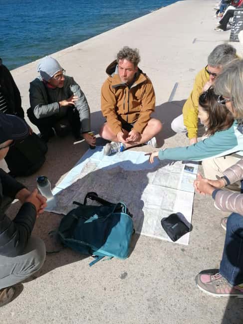 Marseille: Urban Hiking Tour with a Local Guide - Starting at the Old Port and heading toward the sea